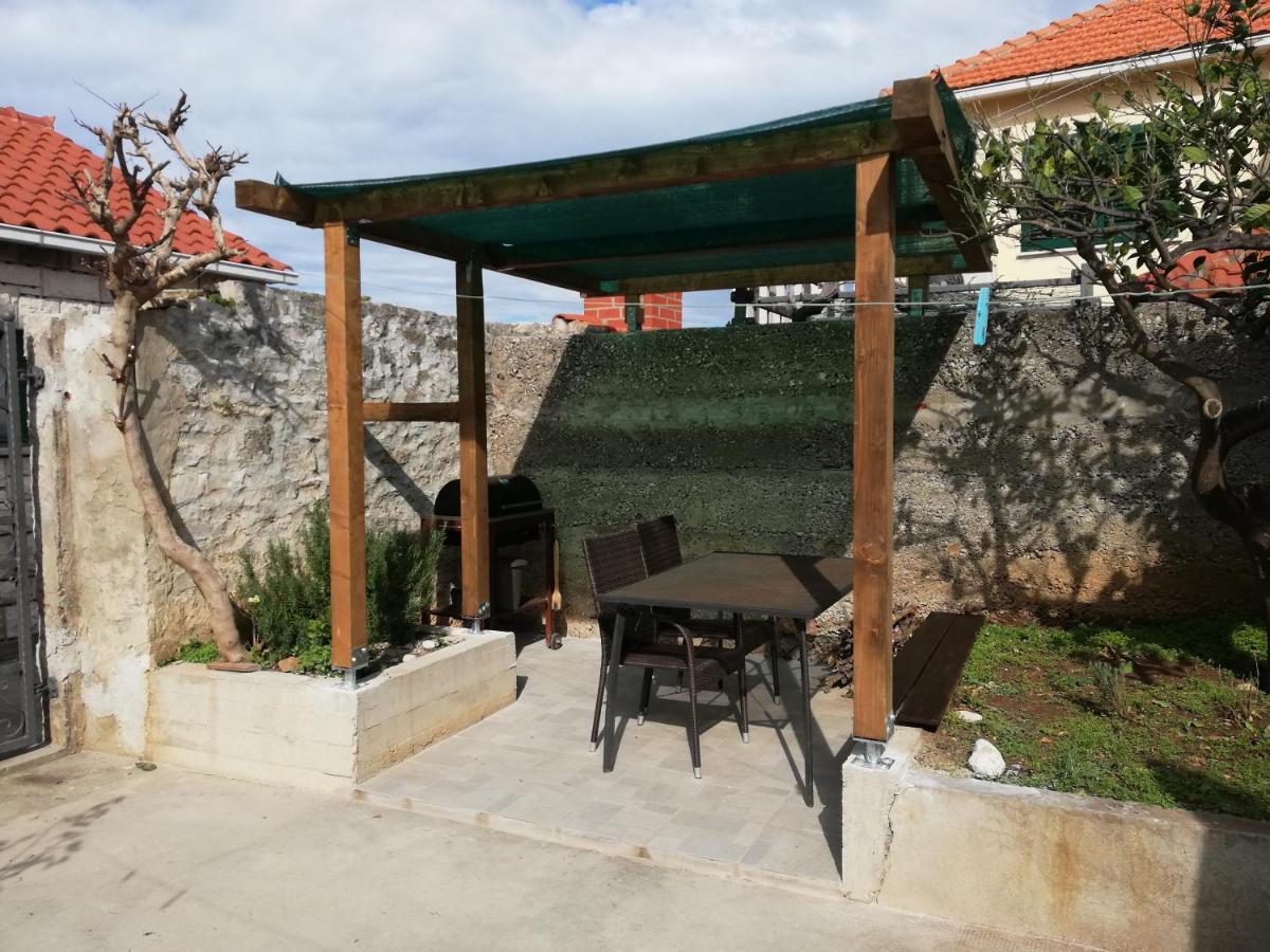 Apartman Postira Rot Ngoại thất bức ảnh